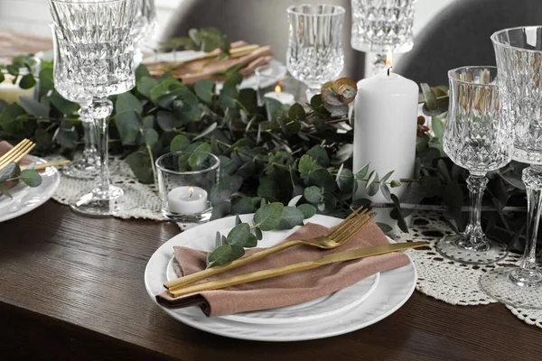 Stilvoll Elegante Tischdekoration Für Festliches Abendessen — Stockfoto
