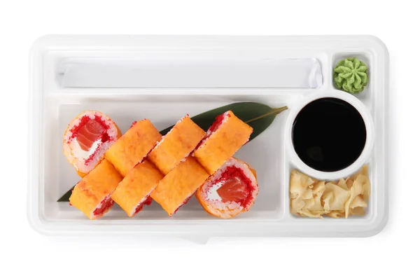 食料の配達だ わさび 箸などをプラスチック製の容器に入れ 白を基調とした美味しい寿司ロール — ストック写真