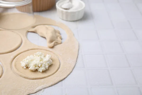 Διαδικασία Παρασκευής Ζυμαρικών Varenyky Τυρί Cottage Πρώτες Ζύμες Και Συστατικά — Φωτογραφία Αρχείου