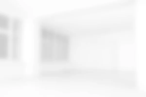 Prázdný Bílý Pokoj Okny Rozmazaný Výhled — Stock fotografie