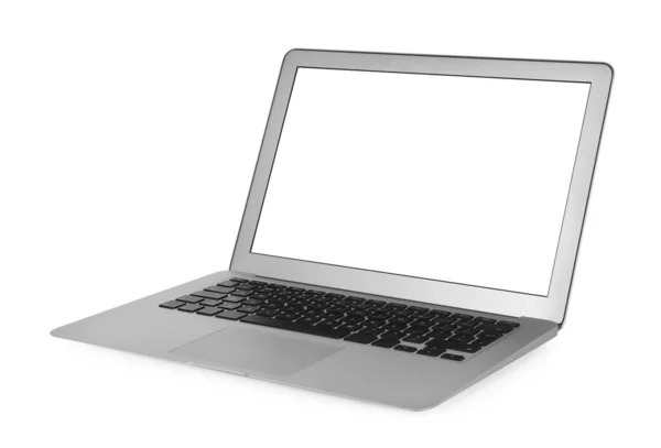 Laptop Modern Dengan Layar Kosong Diisolasi Pada Warna Putih — Stok Foto