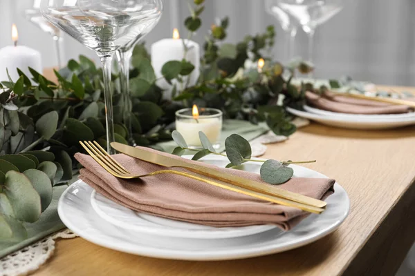 Snygg Elegant Dukning För Festlig Middag — Stockfoto