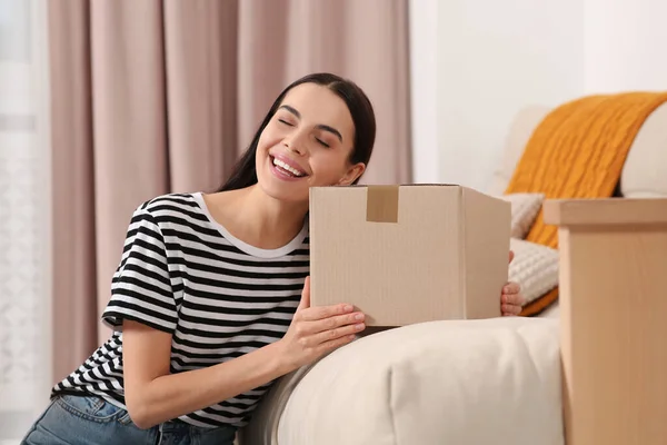 Happy Young Woman Parcel Home Internet Shopping — Stock Photo, Image