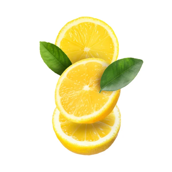 Вырезать Свежие Лимоны Зелеными Листьями Изолированы Белом — стоковое фото