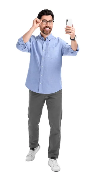 Smiling Man Taking Selfie Smartphone White Background — Stock Photo, Image