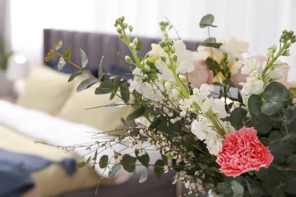 Beau Bouquet Fleurs Dans Chambre Espace Pour Texte — Photo