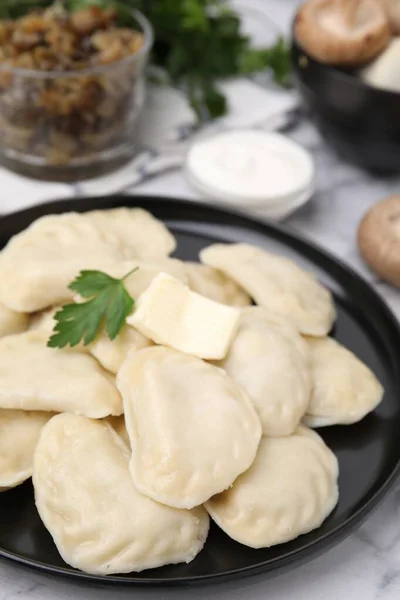 Delicious Dumplings Varenyky Tasty Filling Butter Parsley White Table Closeup — Stock Photo, Image