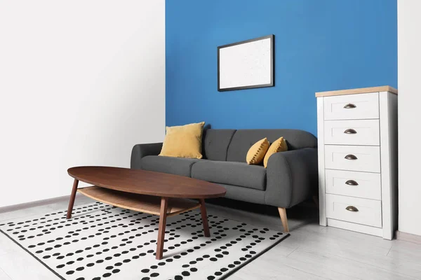 Stylish Living Room Interior Comfortable Sofa Coffee Table — стоковое фото