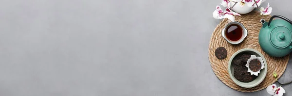 Ароматний Пюре Чай Подається Сірому Столі Вид Зверху Дизайн Прапора — стокове фото