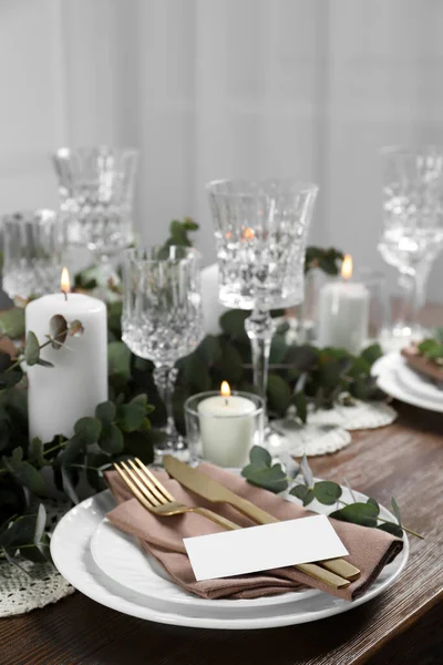 Luxuriöse Tischdekoration Mit Schönem Dekor Und Leerer Karte Festliches Dinner — Stockfoto