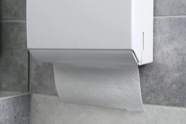 New Paper Towel Dispenser Hanging Wall Closeup — Stock Photo, Image