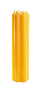 Birçok kilise mumları beyaz üzerine izole edilmiş.