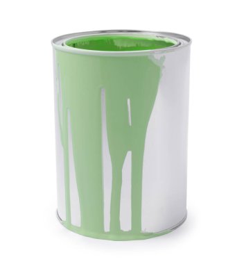 Açık yeşil boya kutusu beyaza izole edilmiş.