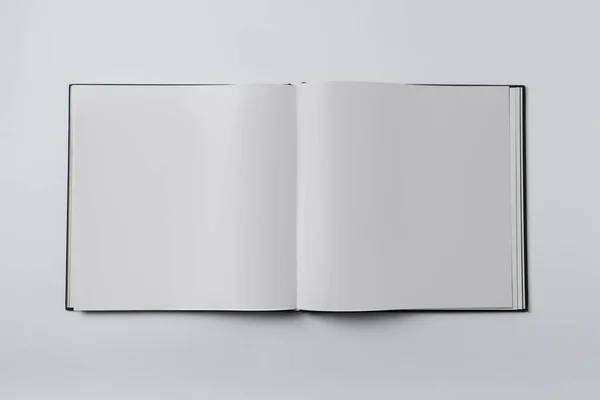 Buch Aufschlagen Auf Weißem Hintergrund Draufsicht — Stockfoto