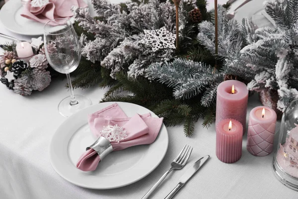 Beautiful Festive Table Setting Christmas Decor — Stock Photo, Image