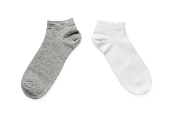 Verschiedene Socken Isoliert Auf Weiß Ansicht Von Oben — Stockfoto