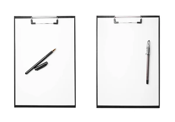 Zwarte Klemborden Met Blanco Vellen Papier Pennen Witte Achtergrond Bovenaanzicht — Stockfoto