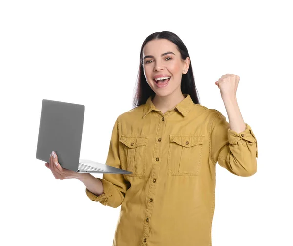 Wesoła Kobieta Laptopem Białym Tle — Zdjęcie stockowe