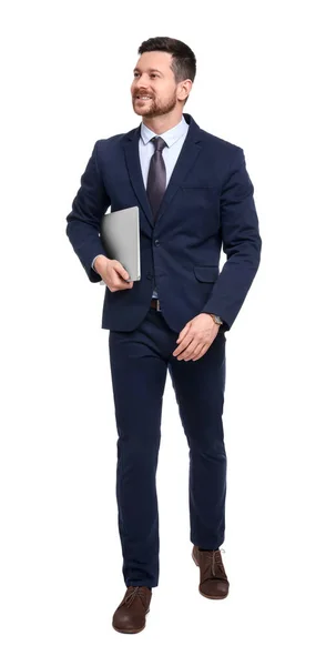 Beyaz Arka Planda Dizüstü Bilgisayarı Olan Takım Elbiseli Yakışıklı Bir — Stok fotoğraf
