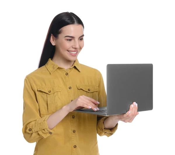 Mujer Feliz Usando Ordenador Portátil Sobre Fondo Blanco — Foto de Stock