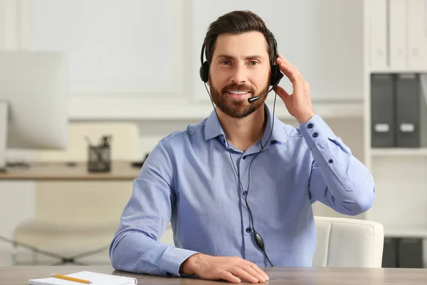 Hotline Betreiber Mit Headset Büro Platz Für Text — Stockfoto