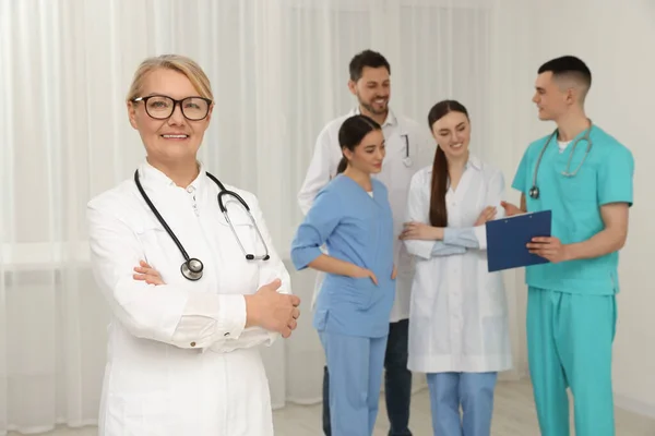 Portrait Doctor Colleagues Clinic — Stock Photo, Image