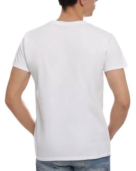 白い背景にスタイリッシュなTシャツを着た男 バックビュー デザインのためのモックアップ — ストック写真