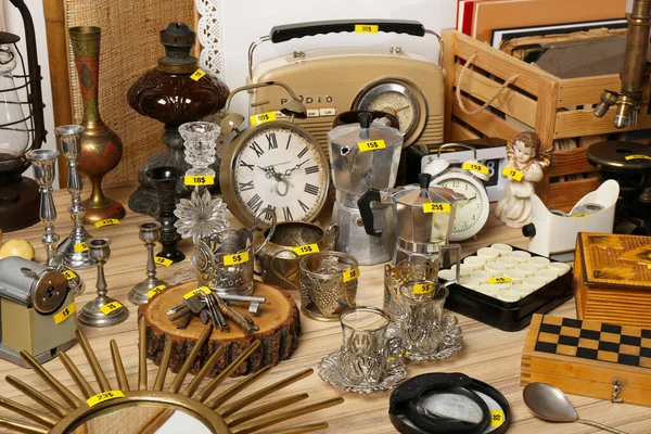 Many Different Items Wooden Table Garage Sale — Stock Photo, Image