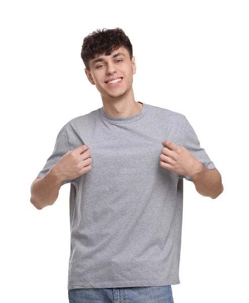 Jeune Homme Portant Shirt Gris Sur Fond Blanc — Photo