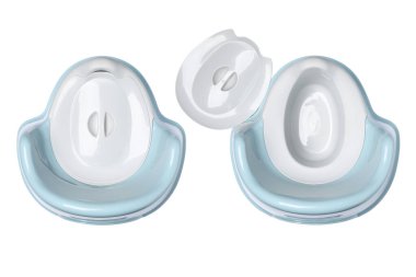 Bebek lazımlığı olan kolaj beyaza izole edilmiş, üst görünüm