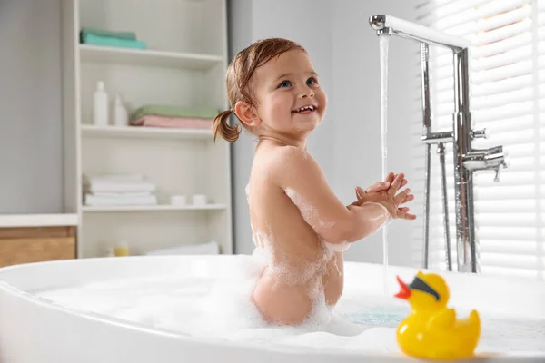 Cute Little Girl Foamy Bath Home — Stock Photo, Image