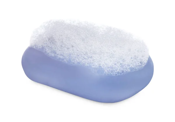 白い背景にふわふわ泡の石鹸バー — ストック写真