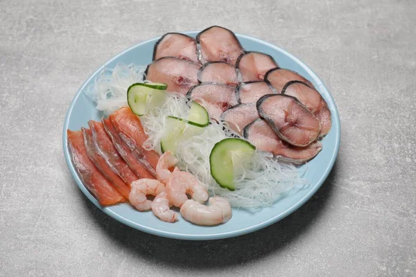 Set Raw Salmon Mackerel Slices Shrimps Served Cucumber Funchosa Light — Stock Photo, Image