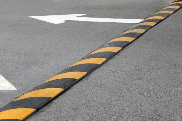 Striped Speed Bump Street Road Safety — Stock Photo, Image