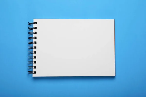 Abrir Notebook Fundo Azul Claro Vista Superior — Fotografia de Stock