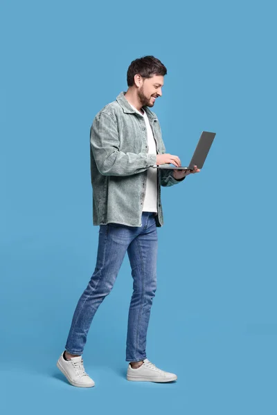 Happy Man Laptop Light Blue Background — Fotografia de Stock