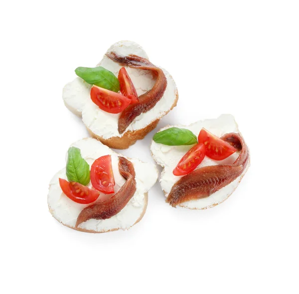 Sanduíches Deliciosos Com Creme Queijo Anchovas Tomates Manjericão Sobre Fundo — Fotografia de Stock