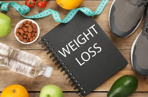 Notizbuch Mit Dem Satz Weight Loss Program Turnschuhen Und Verschiedenen — Stockfoto