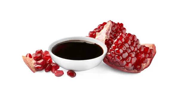 Bowl Pomegranate Sauce Fresh Ripe Fruit White Background — Stock Photo, Image