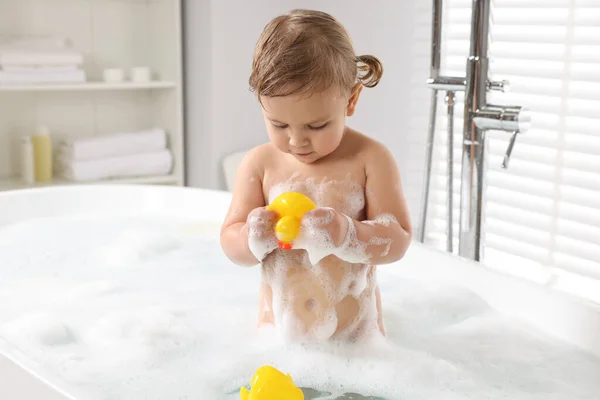 Cute Little Girl Rubber Ducks Foamy Bath Home — Stock Photo, Image
