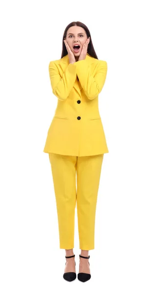 Vacker Affärskvinna Gul Kostym Vit Bakgrund — Stockfoto