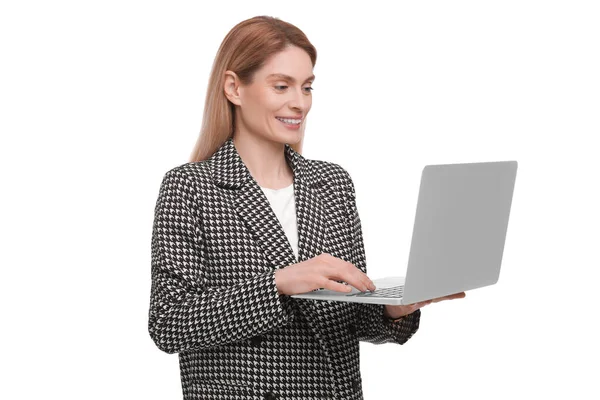 Gyönyörű Boldog Üzletasszony Segítségével Laptop Fehér Háttér — Stock Fotó