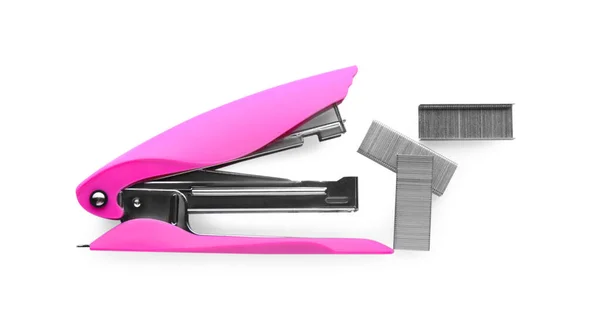 Heldere Roze Nietmachine Met Nietjes Geïsoleerd Wit Bovenaanzicht — Stockfoto