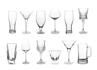 Beyaz arkaplanda farklı boş bardaklara sahip kolaj