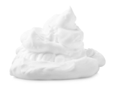 Tıraş köpüğü yığını beyaza izole edilmiş.