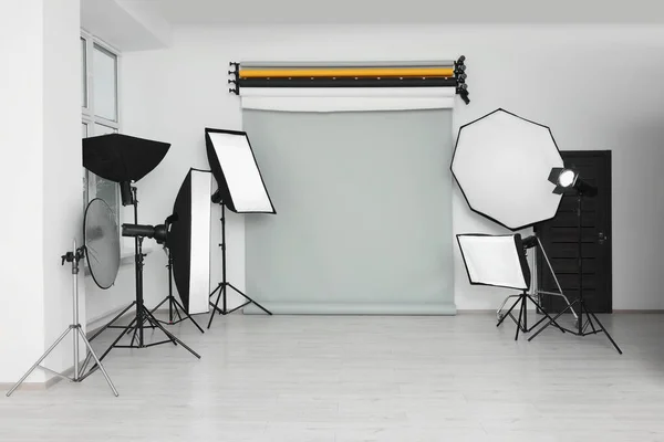 Interiér Moderní Fotografické Studio Profesionální Osvětlovací Zařízení — Stock fotografie