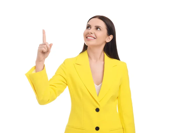 Mulher Negócios Feliz Bonita Terno Amarelo Apontando Para Algo Fundo — Fotografia de Stock