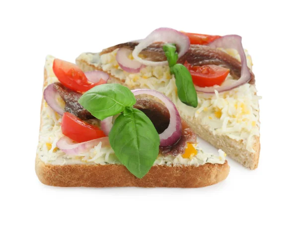 美味三明治 白色背景上有凤尾鱼 西红柿和罗勒 — 图库照片