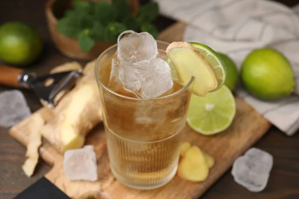 Glass Tasty Ginger Ale Ice Cubes Ingredients Wooden Table Closeup — Stock Photo, Image