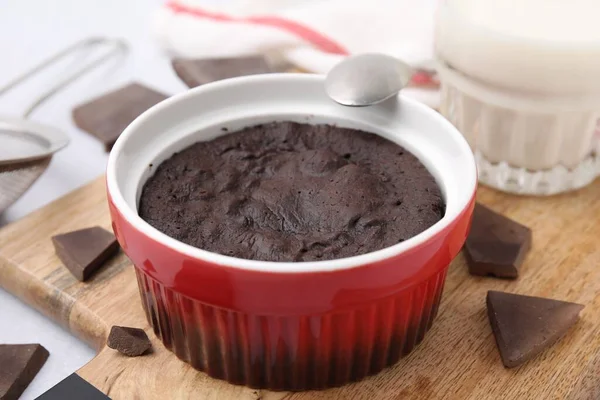 Sabroso Pastel Chocolate Mesa Primer Plano Receta Pastel Microondas — Foto de Stock